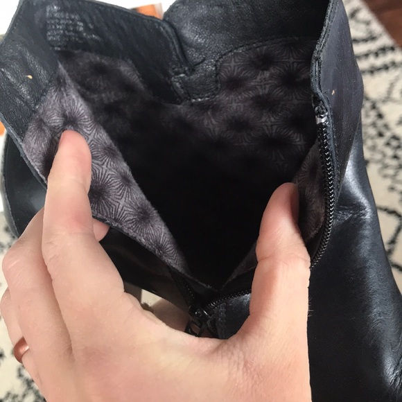 BORN🍃heeled leather boots - Picture 4 of 5